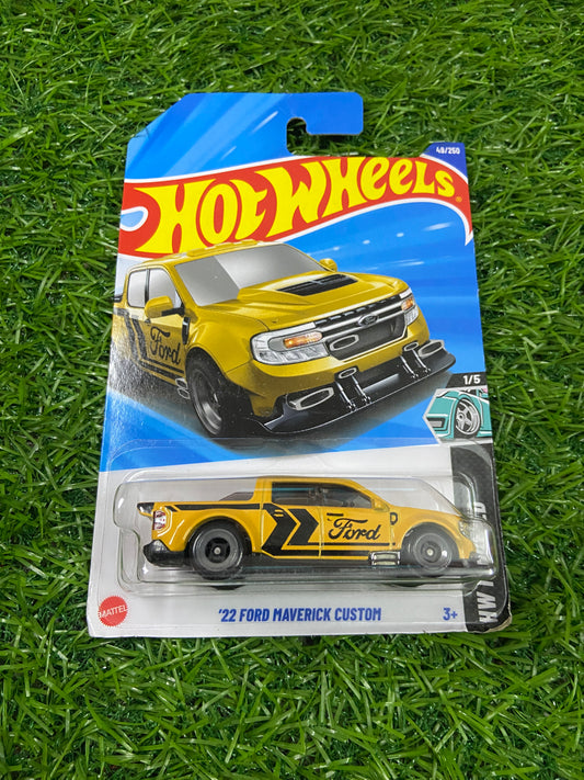 FORD MAVERICK CUSTOM (Imported)