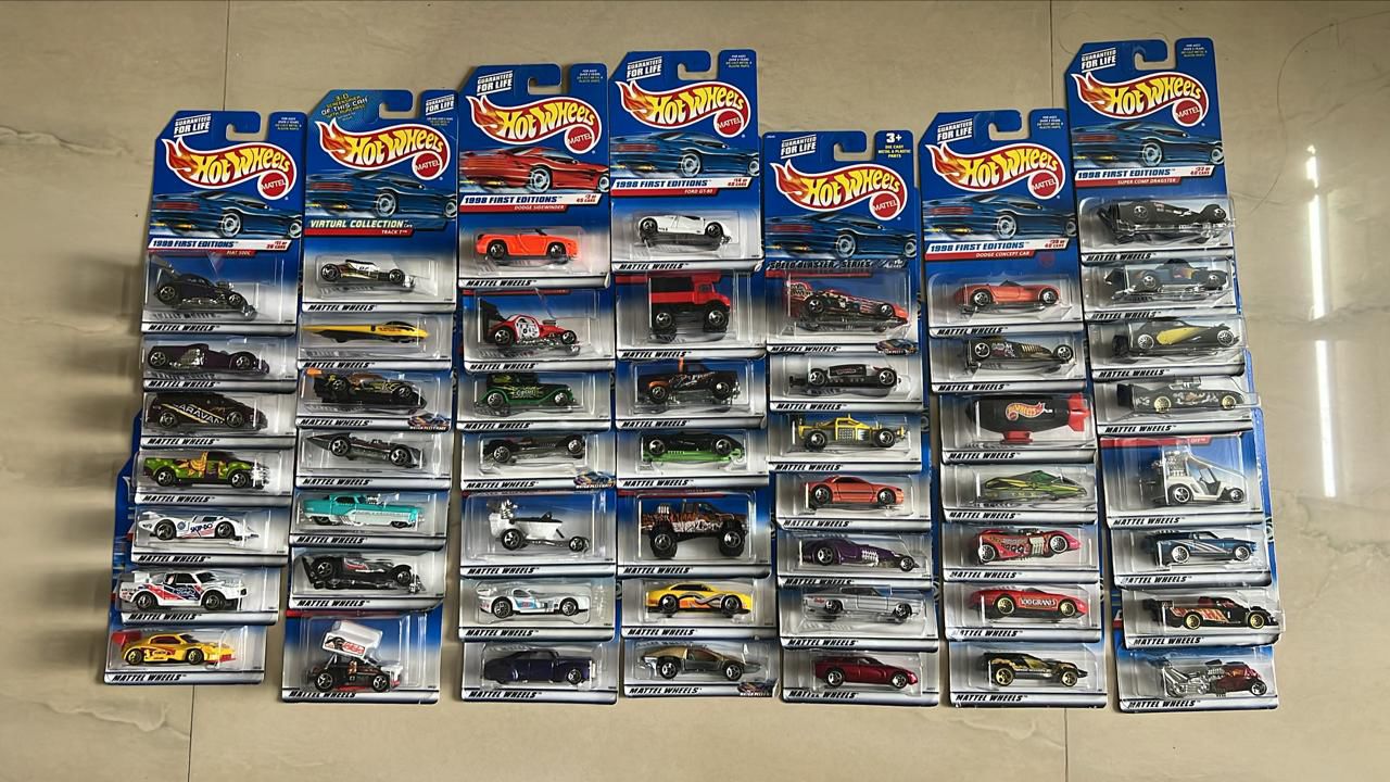 Hotwheels Set of 50 (1995-2000 cards)