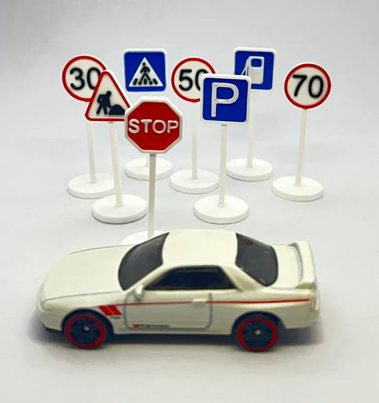 TRAFFIC SIGNS - SET OF 8