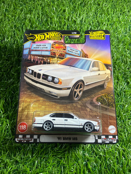 BMW M5 (Imported)