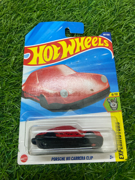 Porsche 911 keychain