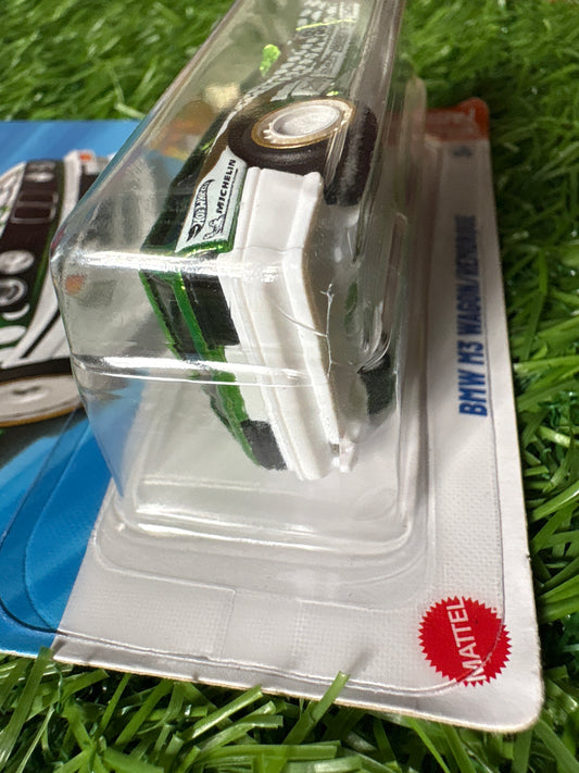 BMW M5 Wagon STH - HAIRLINE CRACK