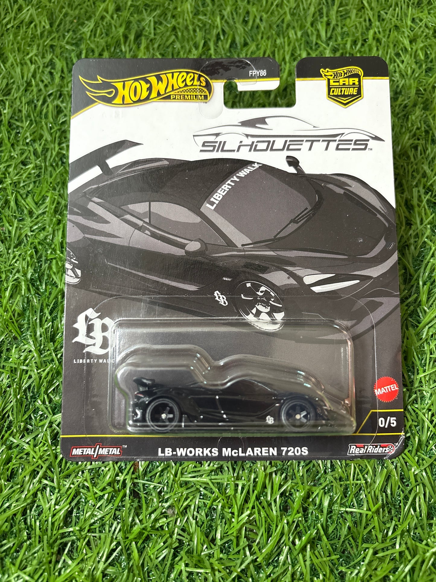 CHASE - PREMIUM - LB WORKS MCLAREN 720S - 5A - MILD CORNER CREASE -(WITH PROTECTOR)