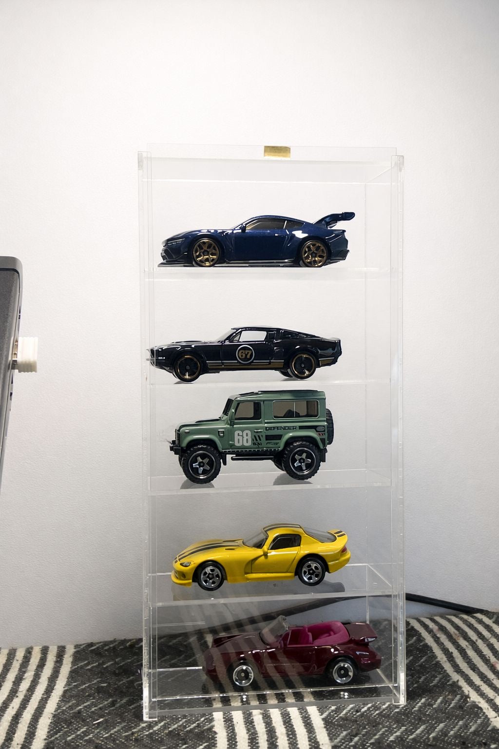 ACRYLIC SLIDE BOX FOR 5 CARS (1:64 SCALE)